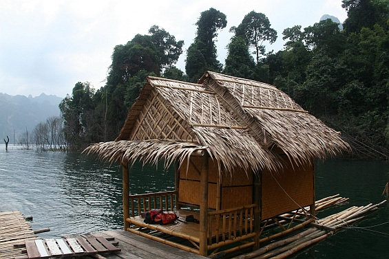 hutte-khao-sok-kl